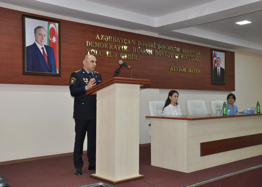 Polis Akademiyasında təhsil almaq istəyən şagirdlərlə görüş olub