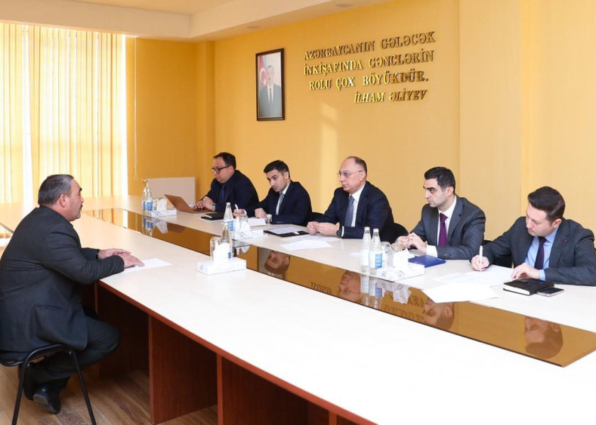 AQTA sədri Saatlıda vətəndaşların müraciətlərini dinləyib