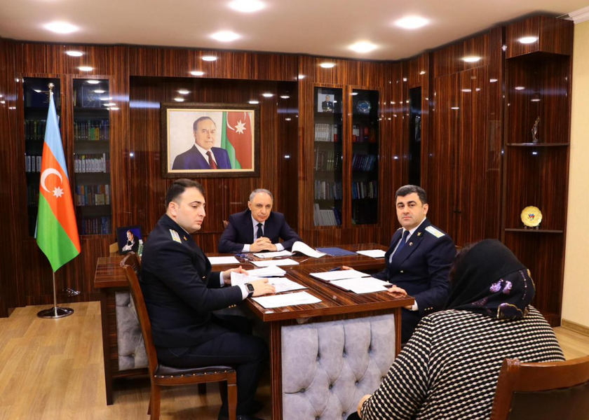 Baş prokuror İmişli rayonunda vətəndaşların müraciətlərini dinləyib