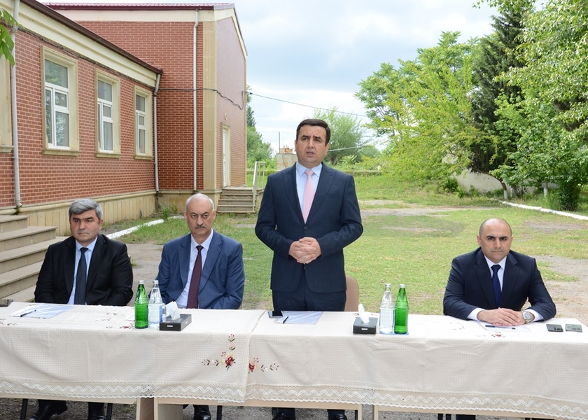 Saatlı rayonu Genişkənd kəndində səyyar qəbul keçirildi