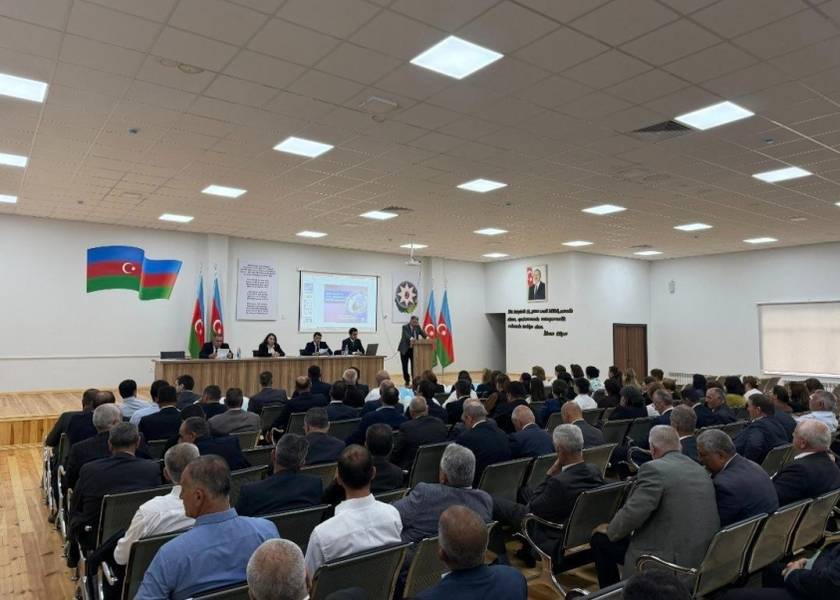 Məktəb direktorları sağlam qidalanmanın əhəmiyyəti barədə məlumatlandırılıblar