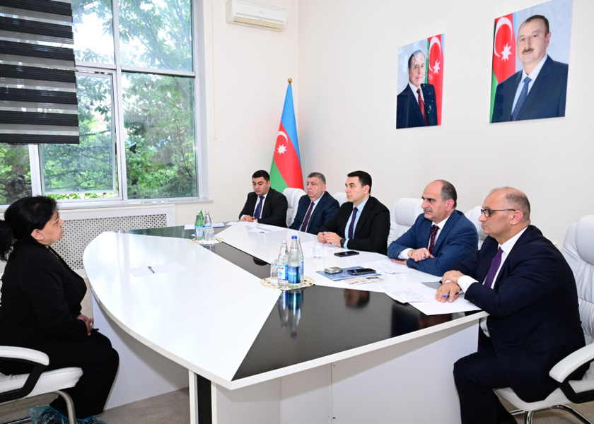 Mədəniyyət naziri Beyləqanda vətəndaşların müraciətlərini dinləyib