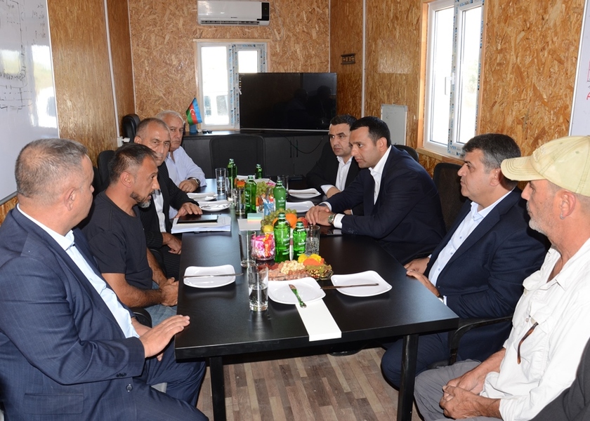 Saatlıda kənd təsərrüfatının və emal sahələrinin inkişafı üzrə layihələrə baxış keçirilib
